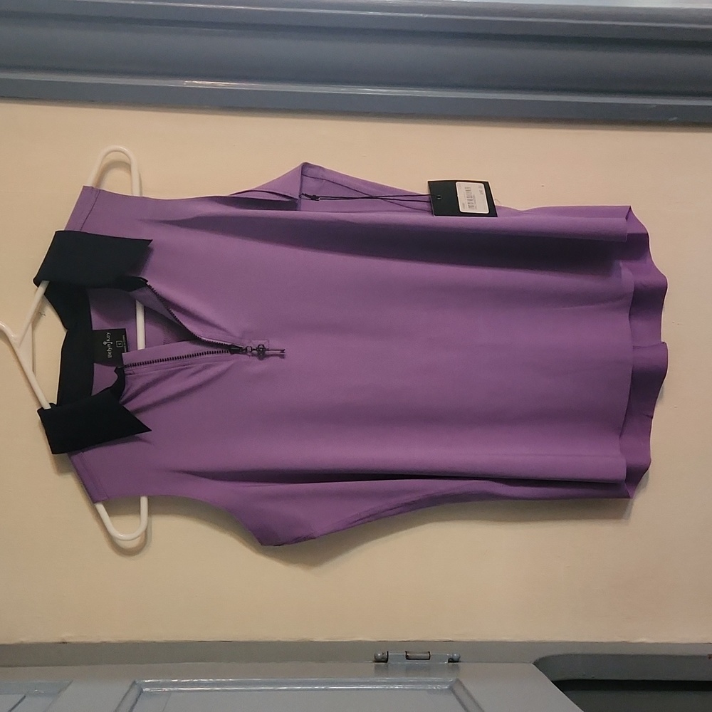 Belyn Key Sleeveless Golf Shirt